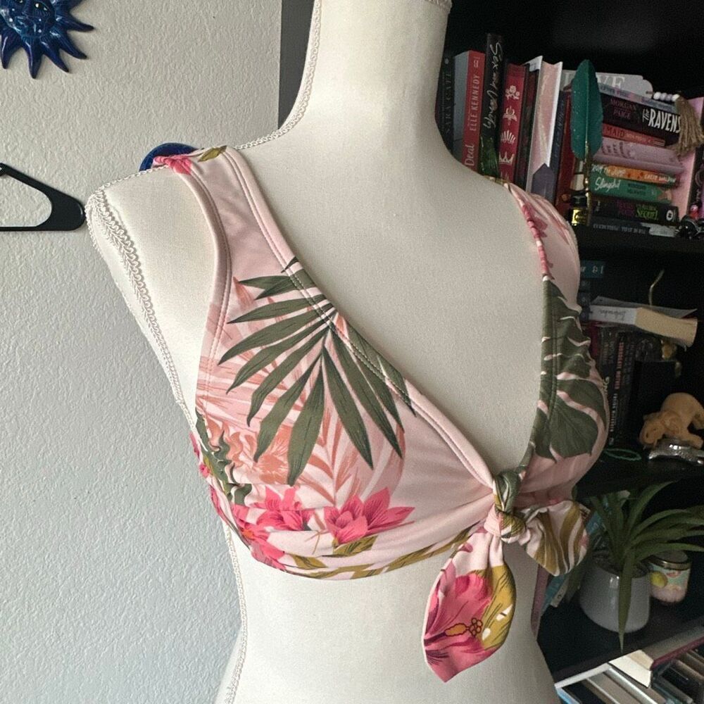 Kona Sol Size Medium Green and Pink Swim Suit Top Bikini top Floral print - Picture 4 of 5